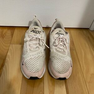Nike Air 270 Sneakers in Cream and Pink